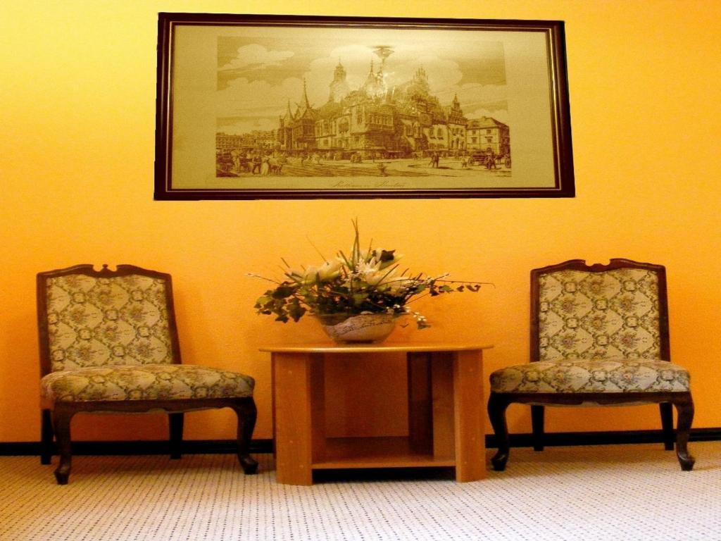 Pensjonat Rezydencja Parkowa Apartment Wroclaw Ruang foto